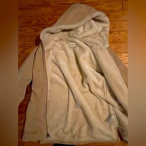 Shearling leather warm coat with hood